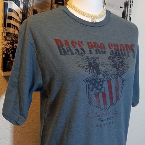 Bass Pro Shops Apparel- "An American Tradition" T Shirt Mens S - Picture 3 of 6